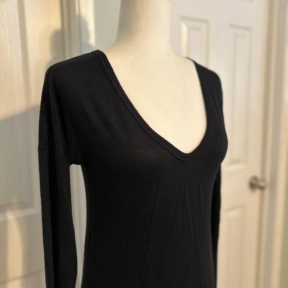Abercrombie and Fitch Black Pullover Long Sleeve Shirt Size XS - Picture 2 of 6
